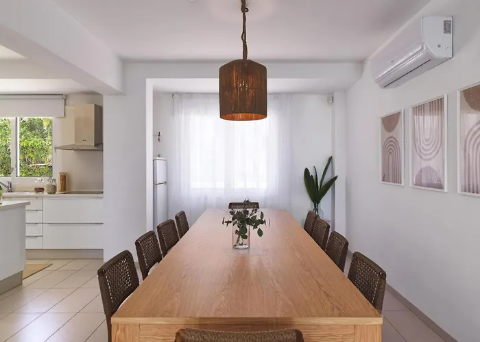 Sirena Solis - Elegant 5-bedroom Sea View Retreat Near Sirena Bay Villa Protaras