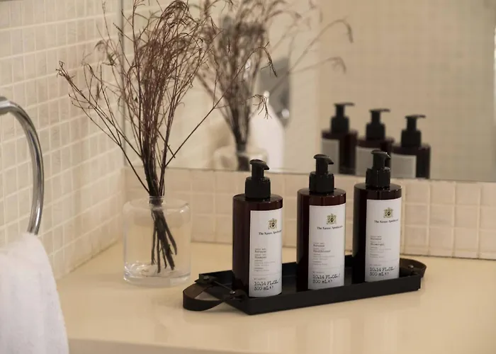 Villa Sirena Solis - Elegant 5-bedroom Sea View Retreat Near Sirena Bay Protaras