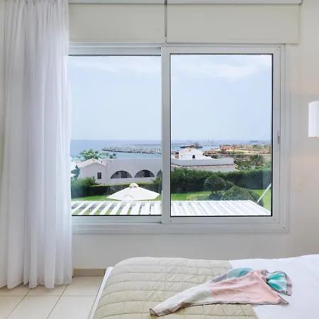 Sirena Solis - Elegant 5-bedroom Sea View Retreat Near Sirena Bay Protarász