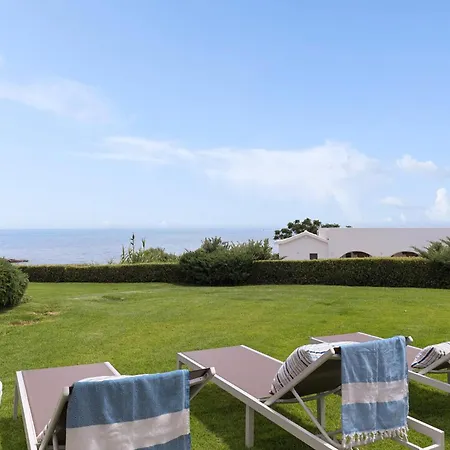 Sirena Solis - Elegant 5-bedroom Sea View Retreat Near Sirena Bay Вилла