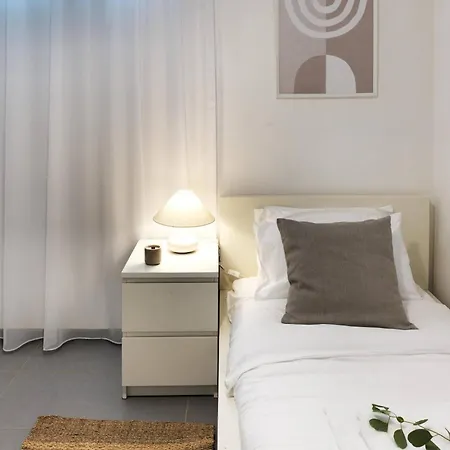 Sirena Solis - Elegant 5-bedroom Sea View Retreat Near Sirena Bay Вилла *