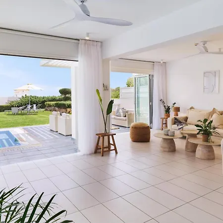 Sirena Solis - Elegant 5-bedroom Sea View Retreat Near Sirena Bay * 普罗塔拉斯