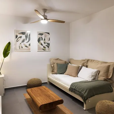 Sirena Solis - Elegant 5-bedroom Sea View Retreat Near Sirena Bay 别墅 *